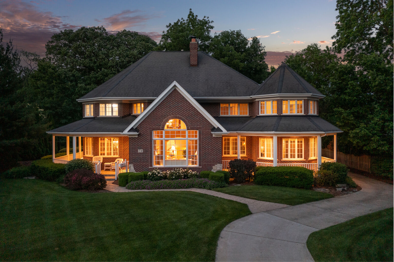 Property Photo: 70 Forest Avenue IL 60540