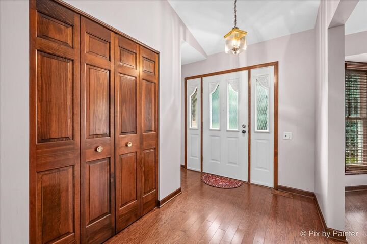 Property Photo:  224 Lorraine Circle 224  IL 60108 