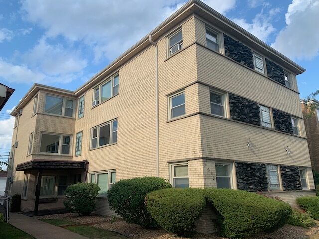Property Photo:  7912 W Belmont Avenue 2N  IL 60634 