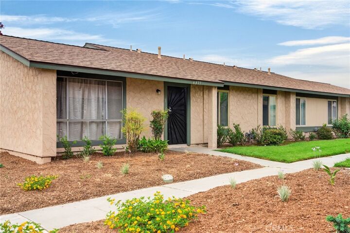 Property Photo: 6377 La Mirada Way CA 92504