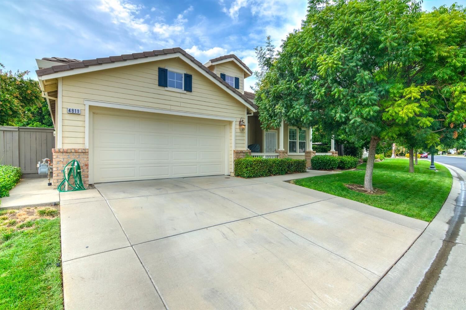 Property Photo:  4811 Darlington Lane  CA 95835 