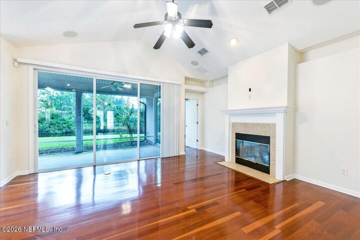 Property Photo: 4569 Comanche Trail Boulevard FL 32259