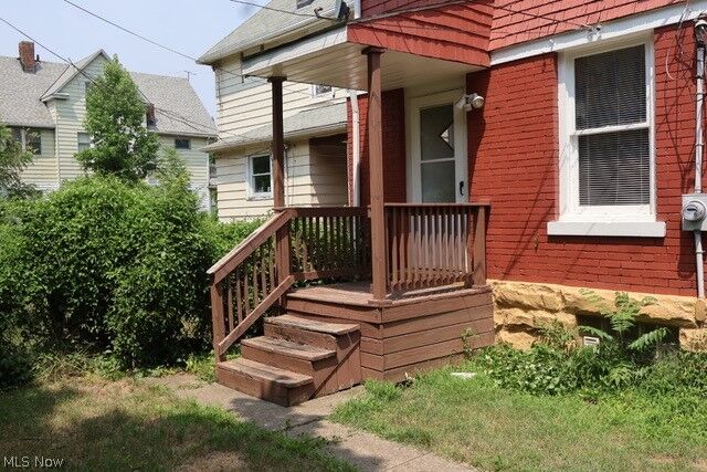 Property Photo:  10102 Ostend Avenue  OH 44108 