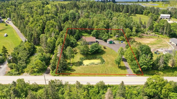 Property Photo: 786 Blue Rocks Road NS B0J 2C0
