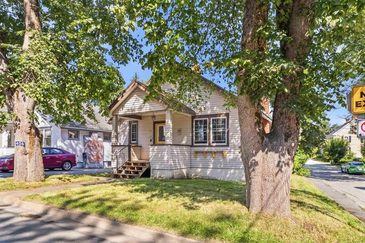 Property Photo: 406 Main Street NS B0T 1K0