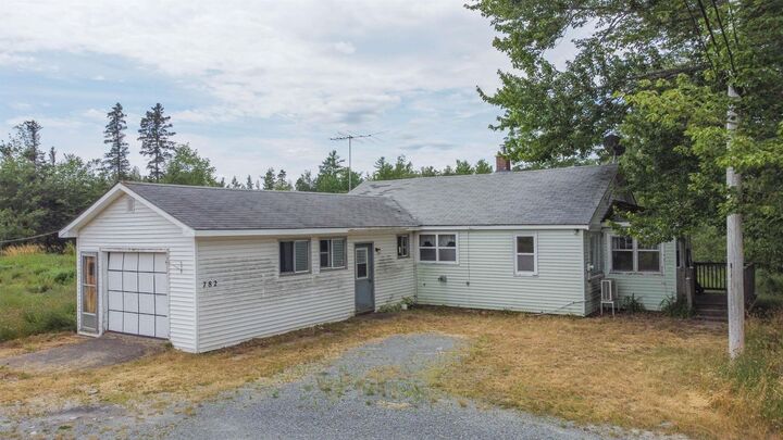 Property Photo: 782 Highway 236 NS B0N 2A0