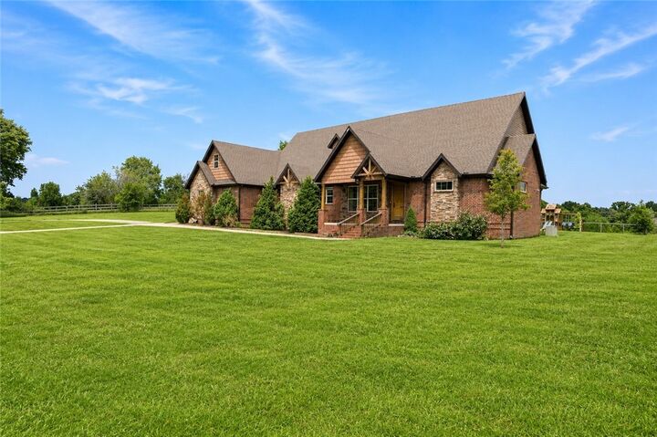 Property Photo:  13414 Pearson Ranch Road  AR 72753 