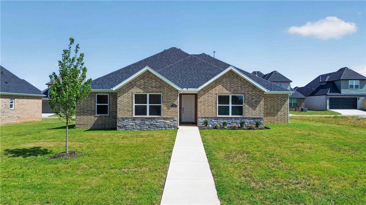 Property Photo: 3000 SW Setting Sun Drive AR 72713