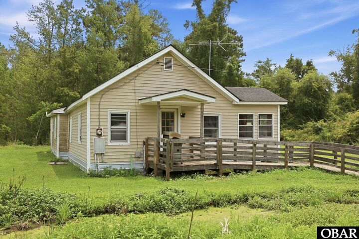 Property Photo:  800 Goat Neck Road  NC 27925 