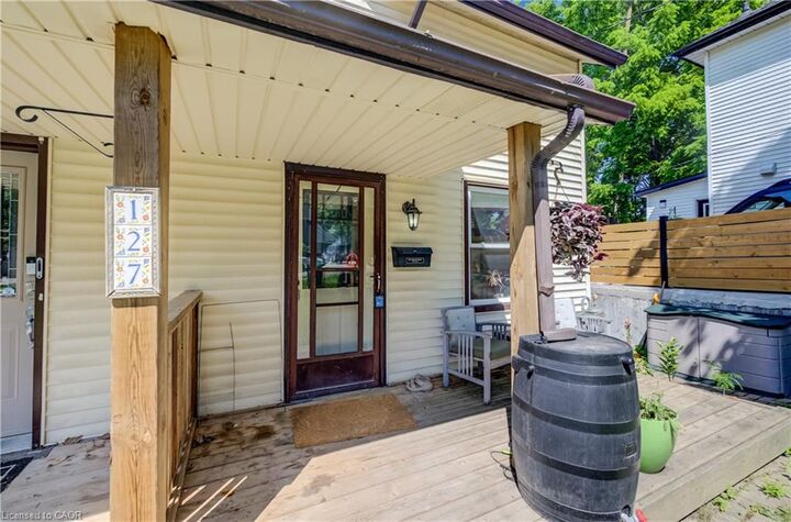 Property Photo: 127 Henderson Street ON N3C 2G3