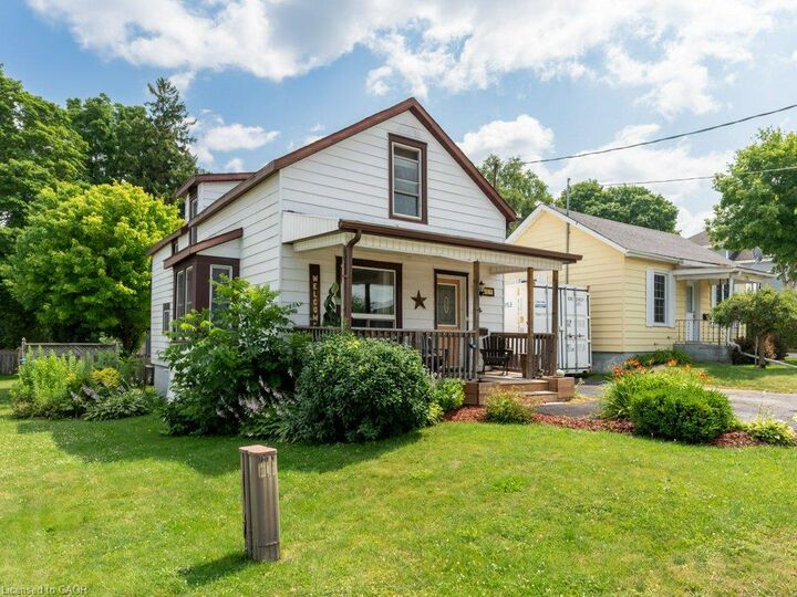 Property Photo: 127 Bond Street ON N5C 3A8