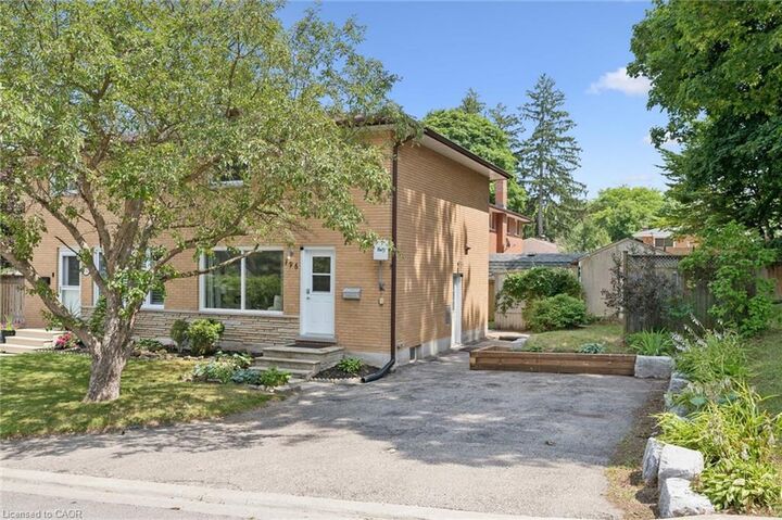 Property Photo:  196 Walker Street  ON N3C 2C2 