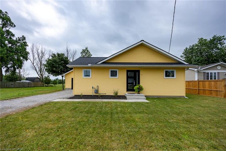 Property Photo: 31 College Avenue ON N0E 1M0