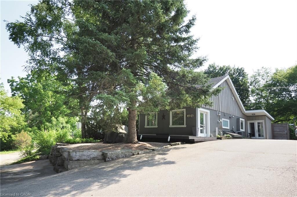 Property Photo: 15 Poplar Trail ON N3C 2V4