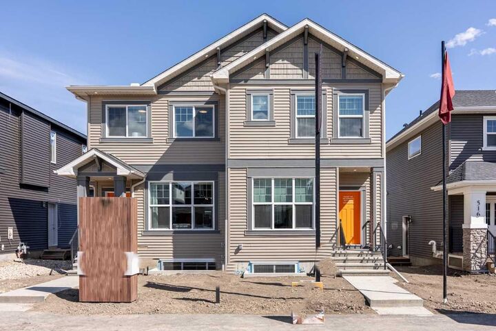 524 Tekarra Drive NW — photo 1