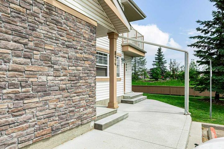 Property Photo: 31 Jamieson Avenue 824 AB T4P 0J1