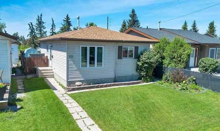 23 Abbercove Road SE — photo 1