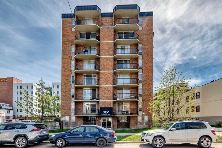317 14 Avenue SW 304 — photo 1