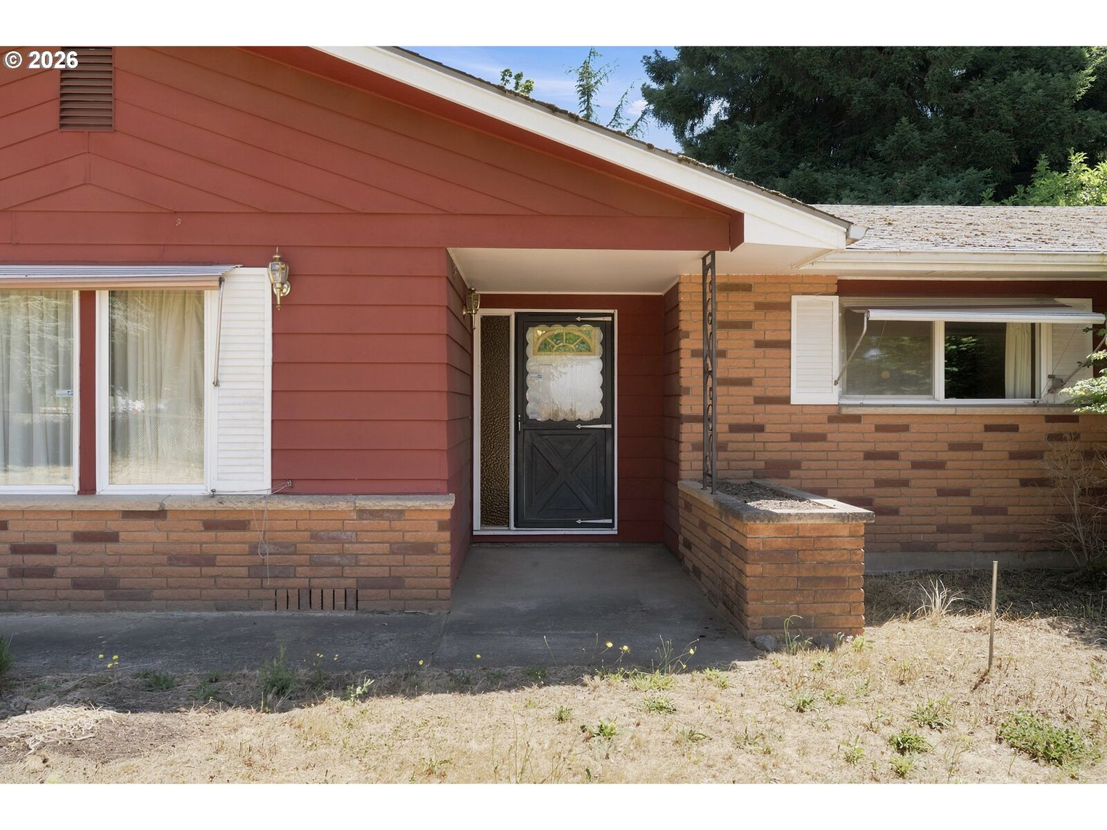 Property Photo: 832 Wilsonville Rd OR 97132