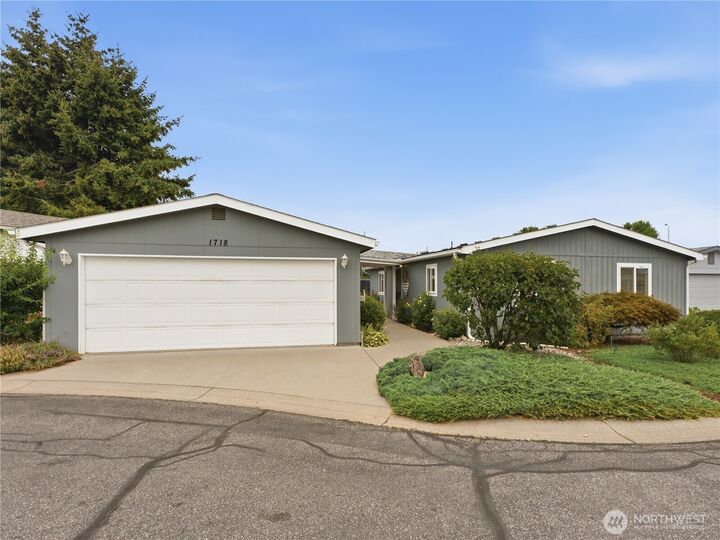 Property Photo:  1718  Clark Drive  WA 98801 
