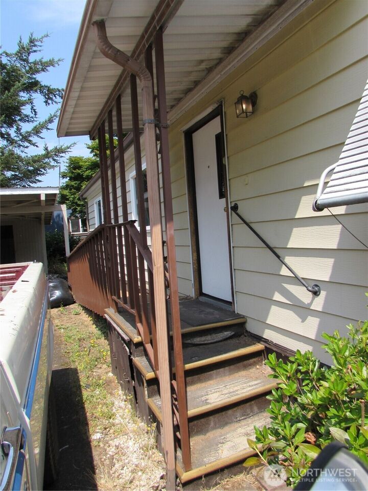 Property Photo:  11424  36th Drive NE 97  WA 98271 