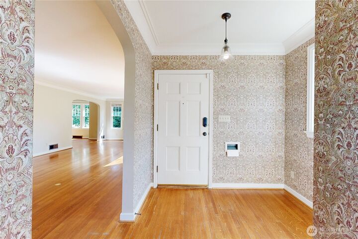 Property Photo: 724 Valencia Street WA 99362