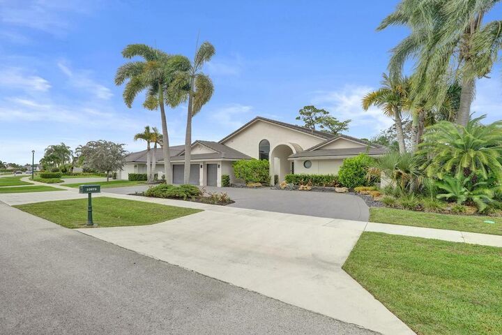 Property Photo:  10875 Boca Woods Lane  FL 33428 