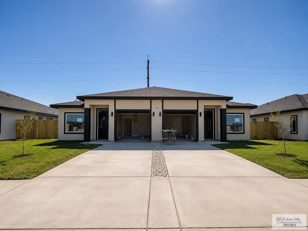 Property Photo: 1517 Strawberry Cir TX 78521