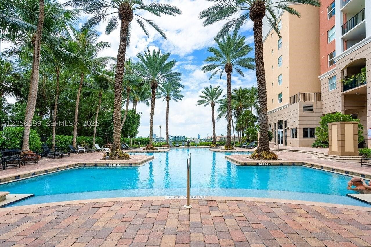Property Photo:  17100 N Bay Rd 1209  FL 33160 