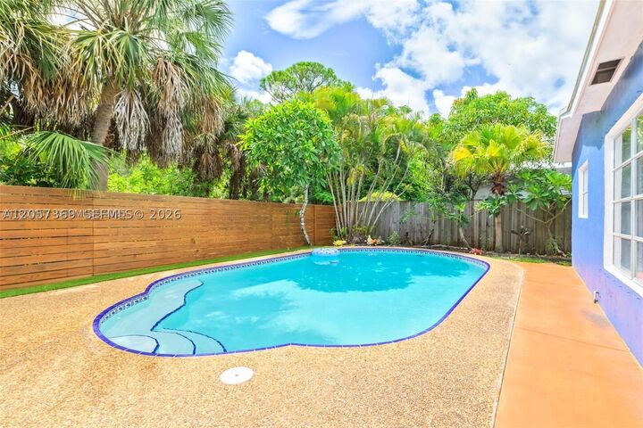 Property Photo:  851 SW 49th Ter 1  FL 33068 