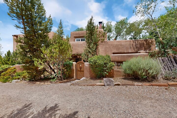 Property Photo:  334 Otero 15-4  NM 87501 