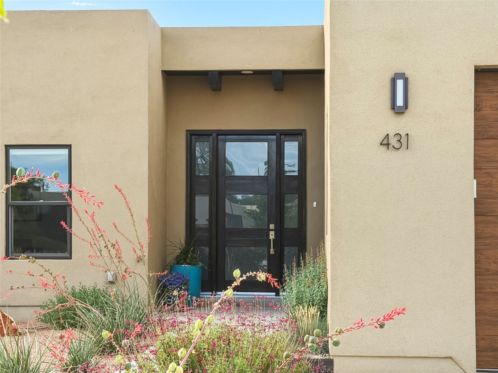 Property Photo: 431 Calle Bonita NM 87505