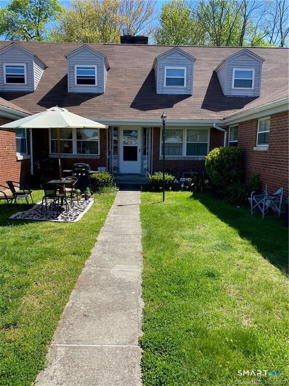 Property Photo:  21 Hartford Avenue 20  CT 06111 