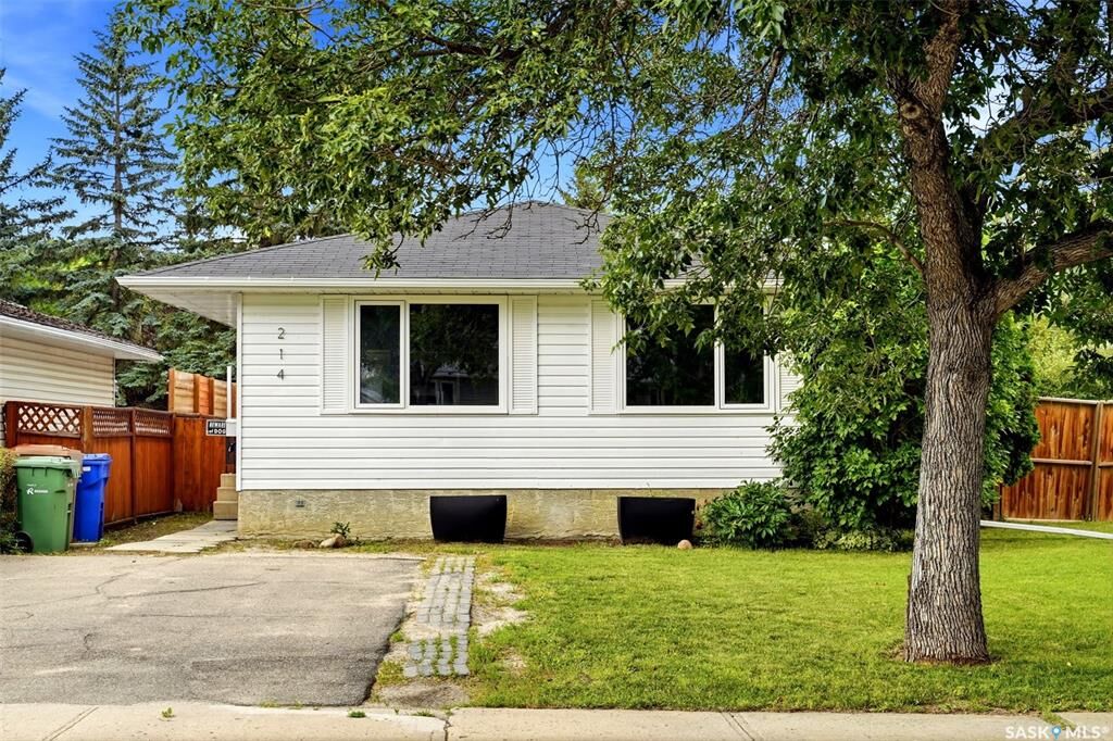 Property Photo: 214 Church Drive SK S4X 1M1