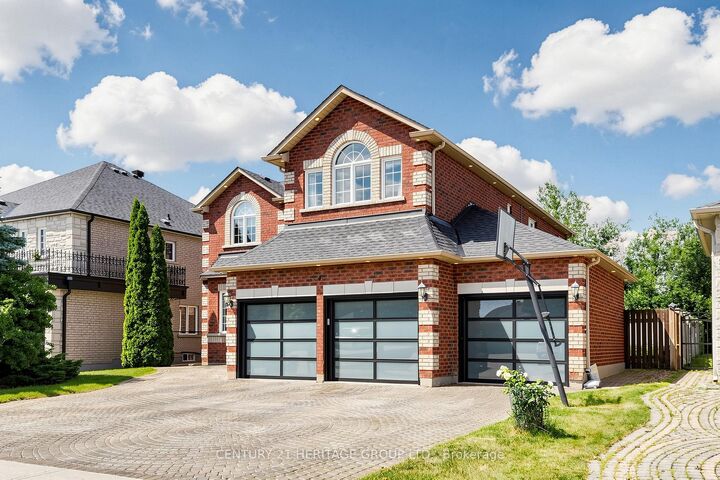 Photo de la propriété: 4 Mumberson Court ON L6C 1Y4