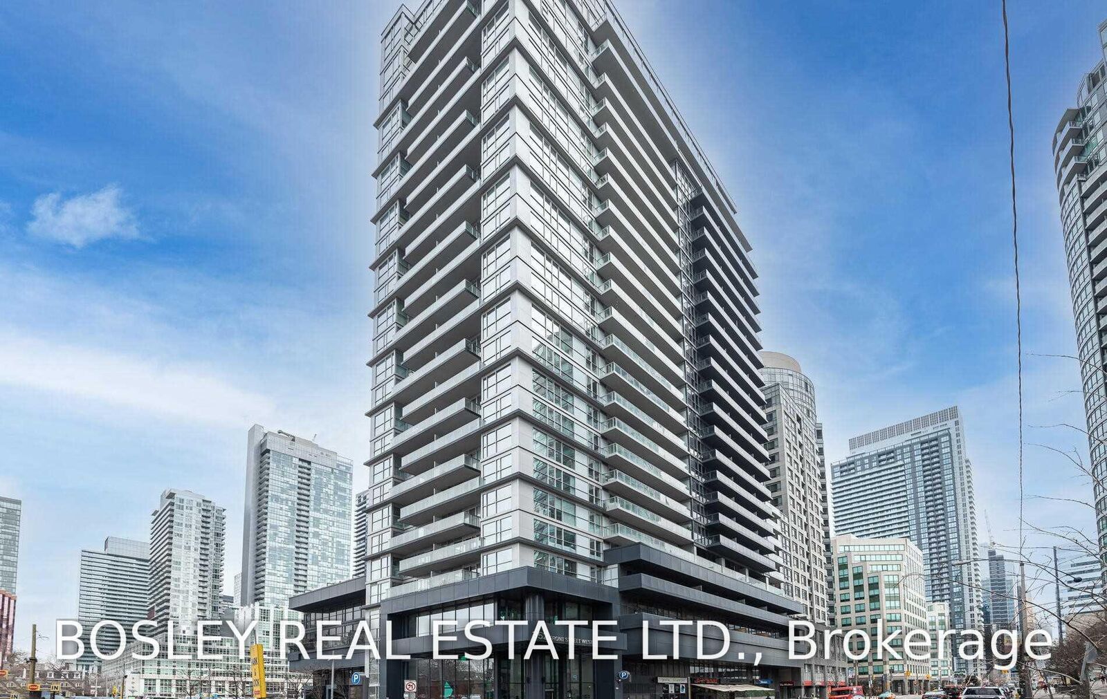 Property Photo: 352 Front Street W 903 ON M5V 1B5