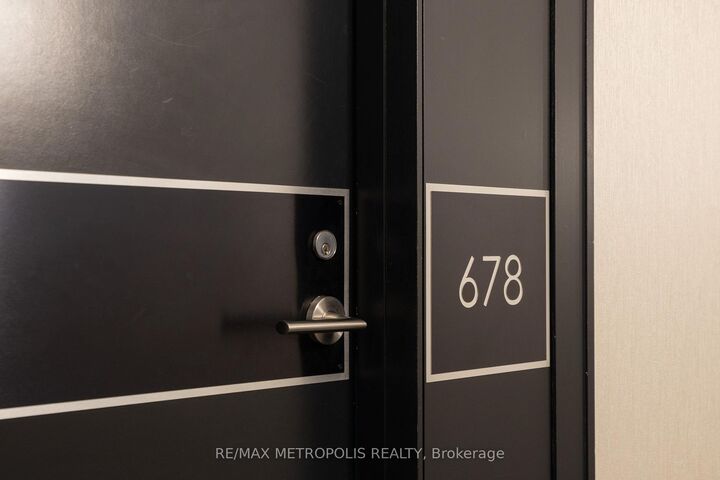 Property Photo: 209 Fort York Boulevard 678 ON M5V 4A1