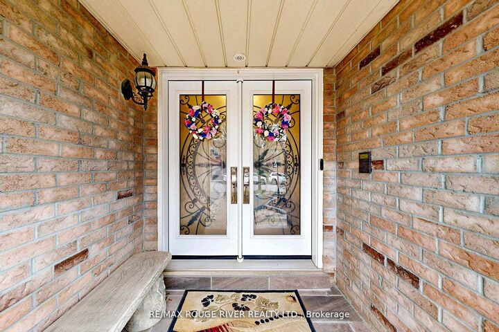 Property Photo: 45 Rotherglen Road N ON L1T 1S8