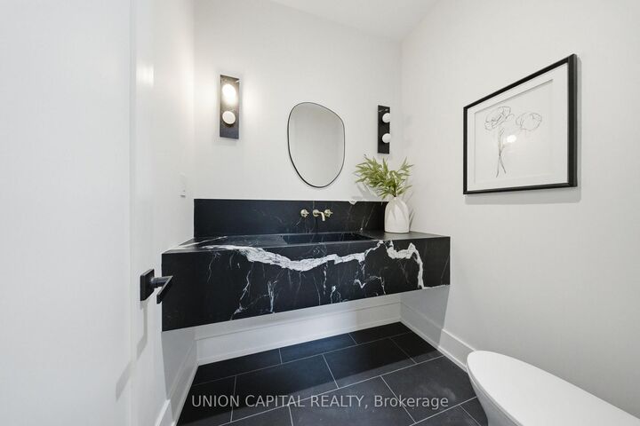 Property Photo: 106 Hawthorn Avenue ON L4A 4S9