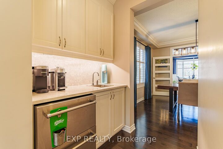 840 Stallion Crescent — photo 1