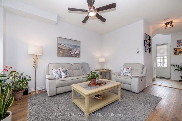 Property Photo: 27 Blanchard Crescent ON L0M 1B0