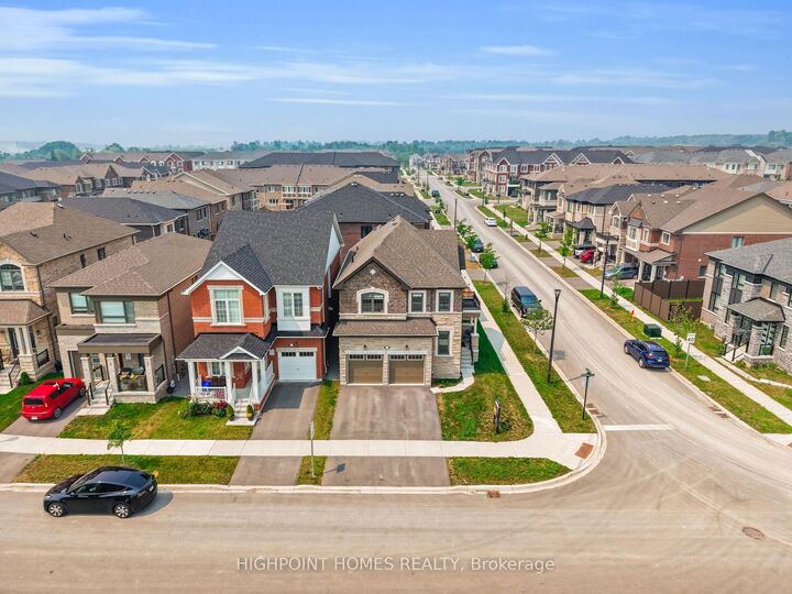 Property Photo: 3274 Turnstone Boulevard ON L1X 0N2
