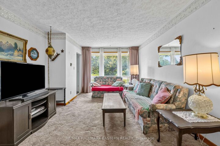 Property Photo: 921 Robinson Road ON K0L 1T0