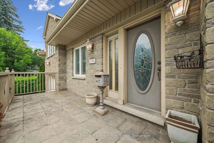 Property Photo: 195 Victoria Road N ON N1E 5H6