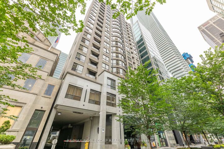 Property Photo: 55 Bloor Street E 609 ON M4W 3W6