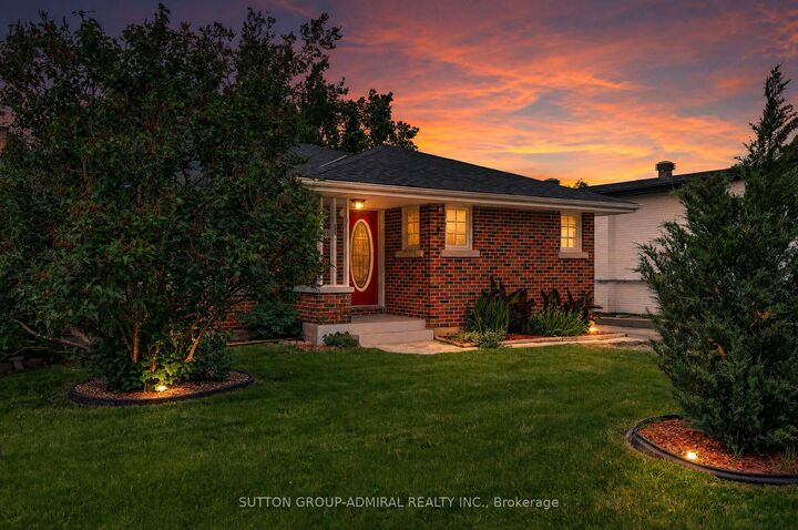 Property Photo: 26 Shannon Street ON L4M 2K8