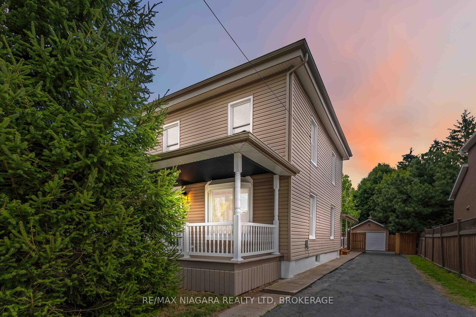 Property Photo: 4367 Ontario Street ON L0R 1B0