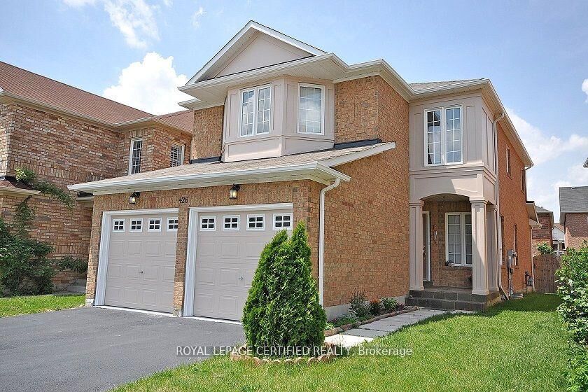 Property Photo: 426 Orange Walk Crescent ON L5R 0A8
