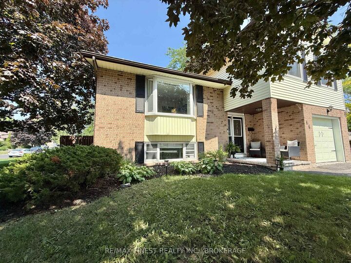 Property Photo: 66 Nicholson Crescent ON K7N 1X1