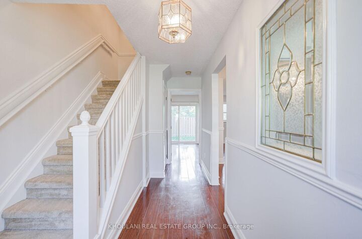 Property Photo: 1055 Shawnmarr Road 207 ON L5H 3V2